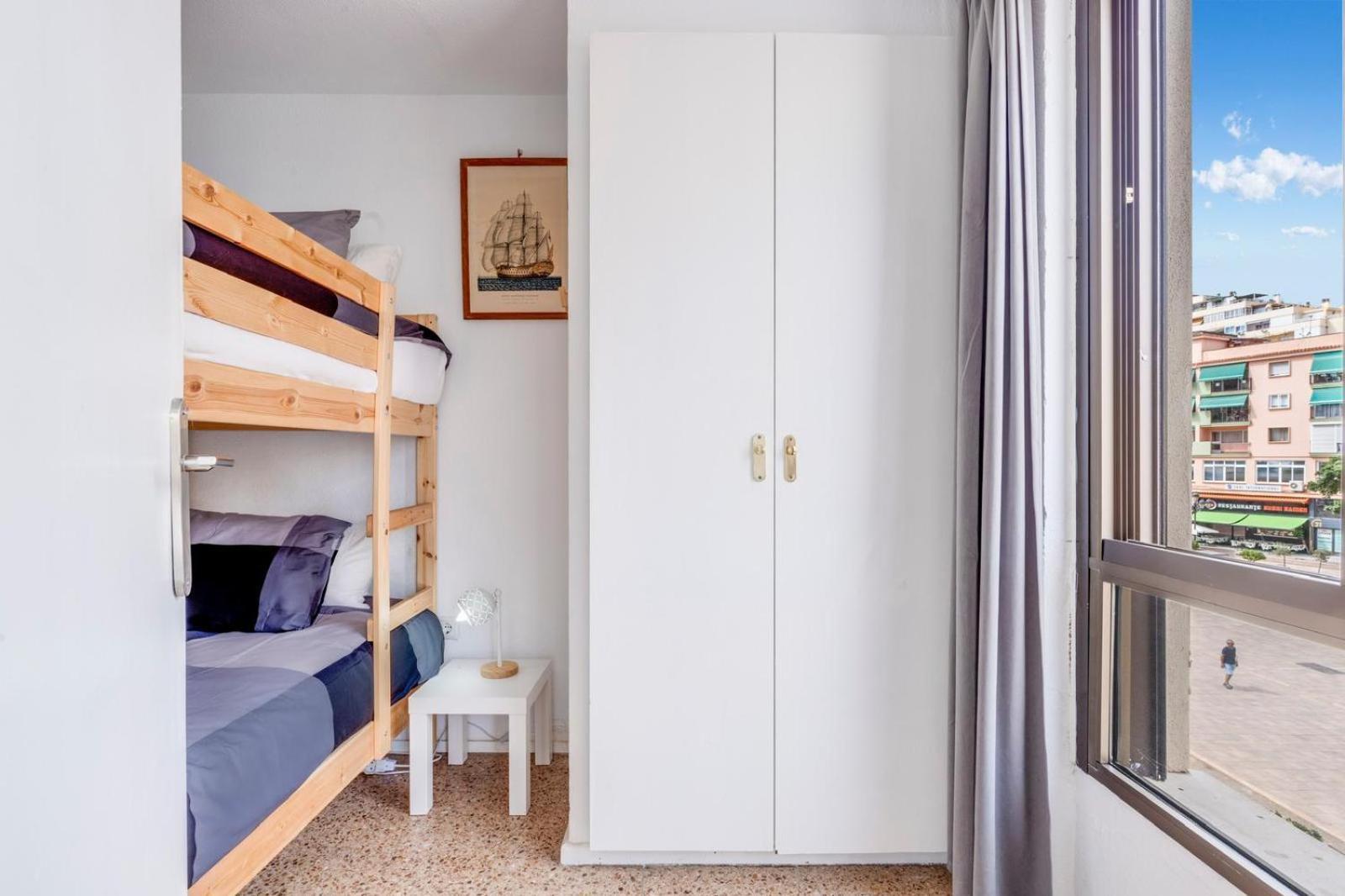 Nogalera Rainbow 2-Bedroom Apartment, Pool And Parking By Namaste Elite Торремолинос Экстерьер фото