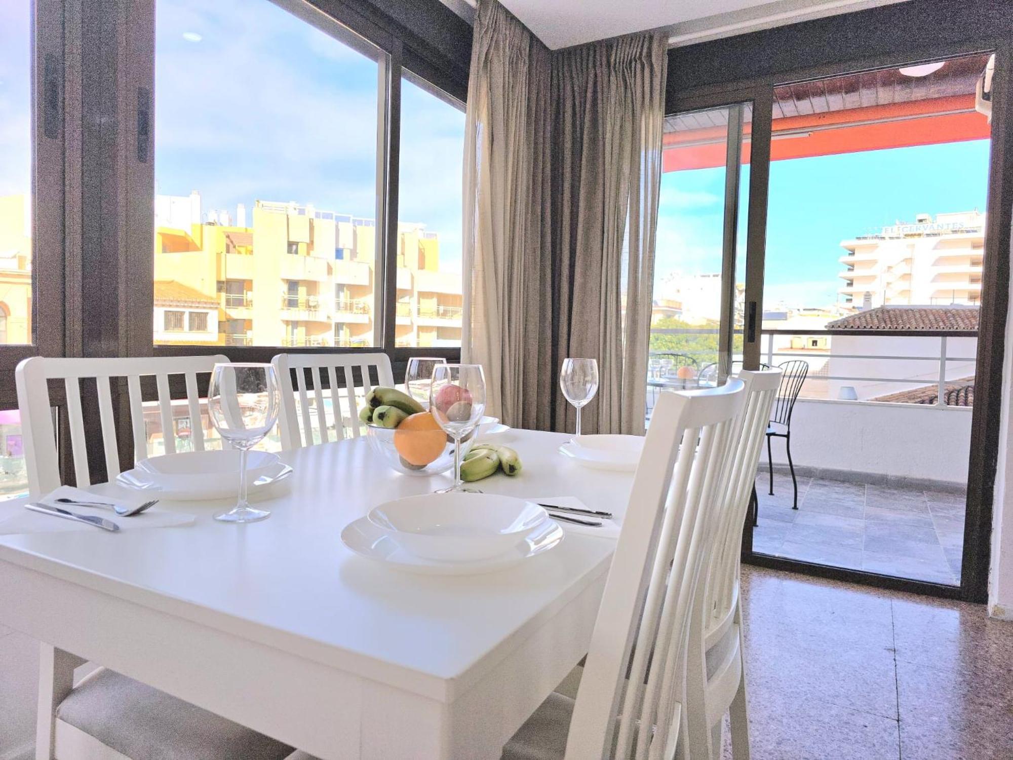 Nogalera Rainbow 2-Bedroom Apartment, Pool And Parking By Namaste Elite Торремолинос Экстерьер фото