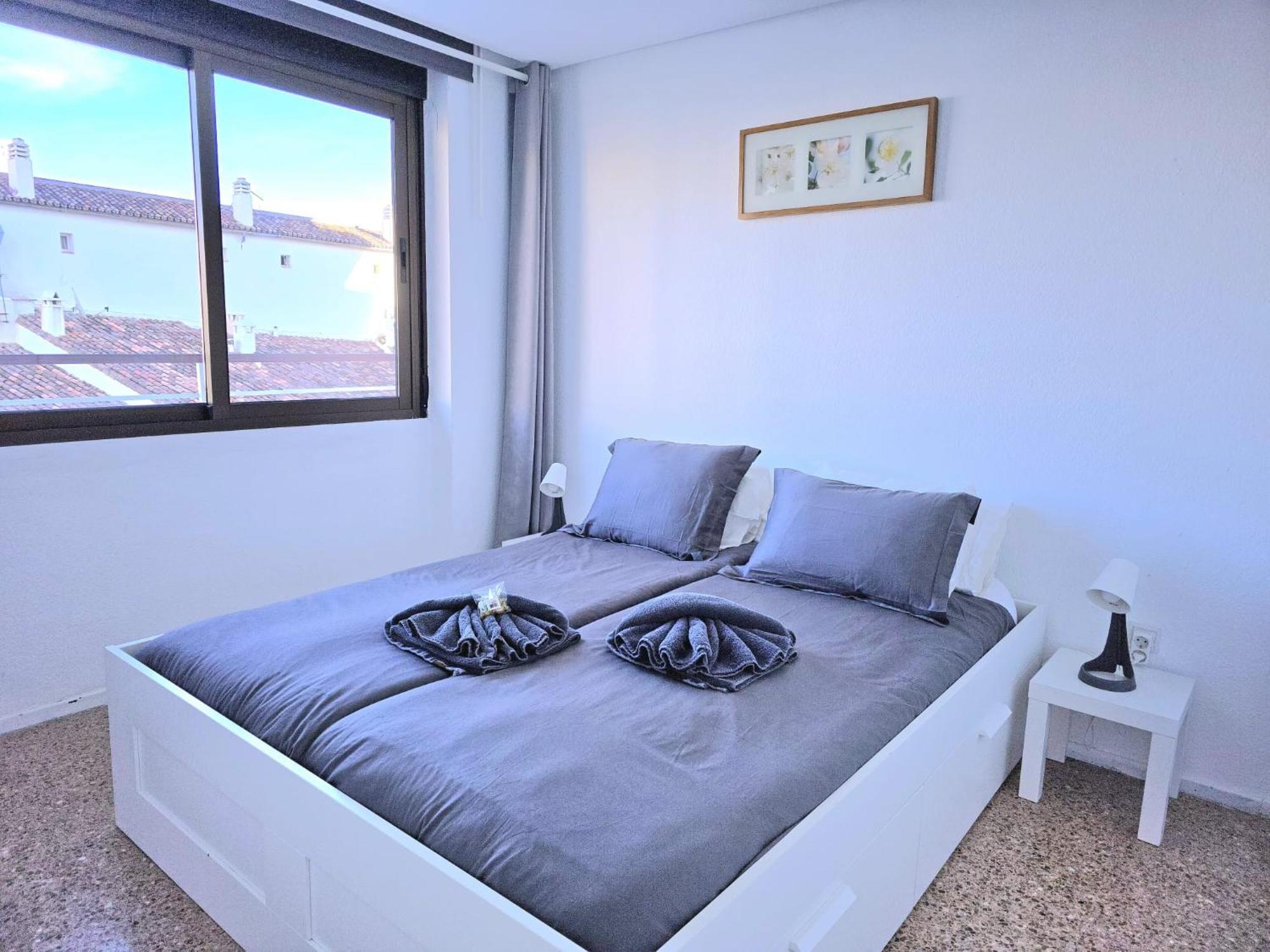 Nogalera Rainbow 2-Bedroom Apartment, Pool And Parking By Namaste Elite Торремолинос Экстерьер фото